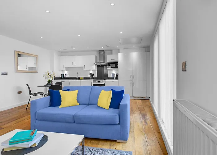 Hybrid Resi - London, Greenwich Near O2 Arena