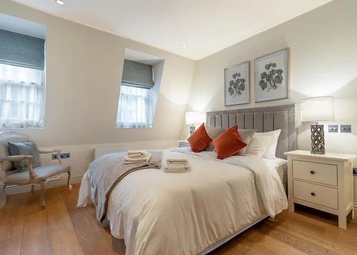 Mayfair Residence