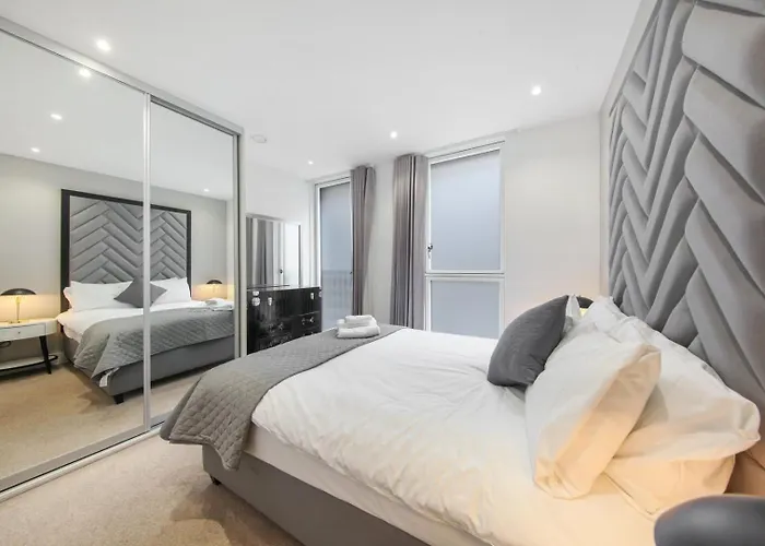Lux 2 & 3 Bed Apartments In Camden Town Free Wifi By City Stay Aparts London