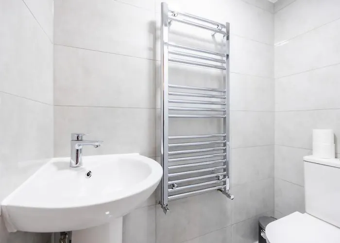 Spacious 2Br Gem - Close To Clapham Junction London