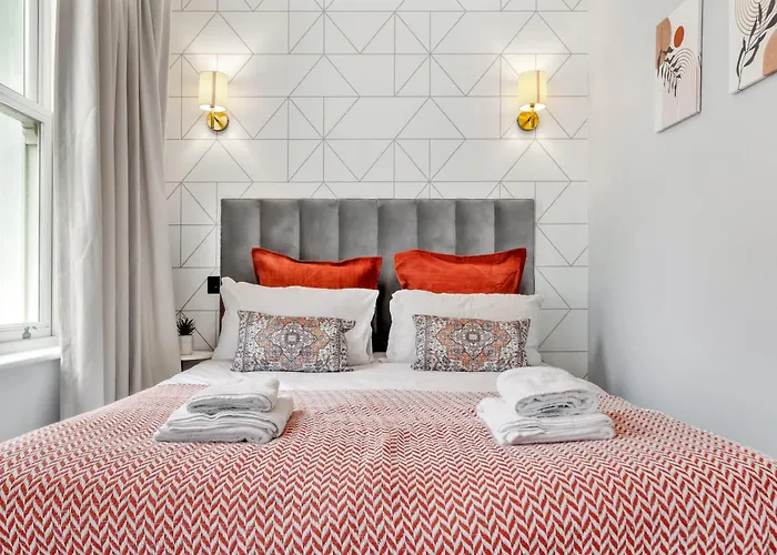Prime Central London Stay, Modern Apartments With Ac