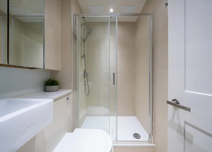 Euston Square Apartments
