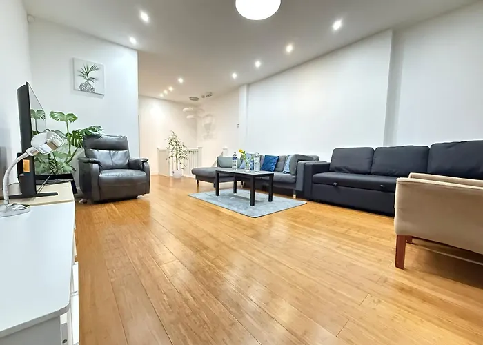 Bell Street 2 Bedroom Flat B