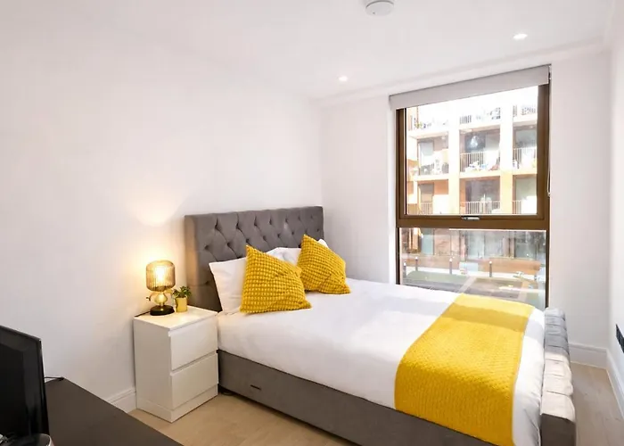 City Airport O2 Arena Excel Centre Canary Wharf Apartment In London