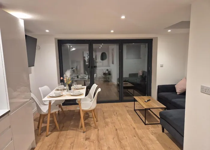 2Bed Ground Floor With Private Garden