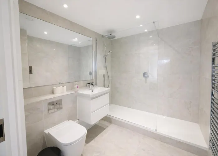 City Airport O2 Arena Excel Centre Canary Wharf Apartment In London