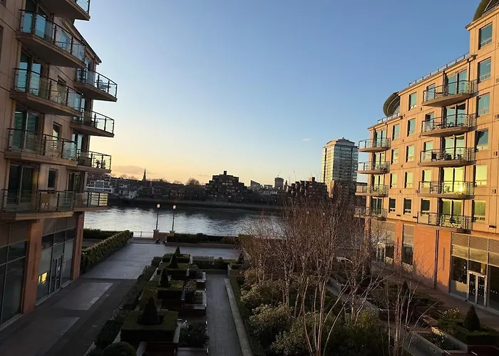Thamesview Escape 550Sqf