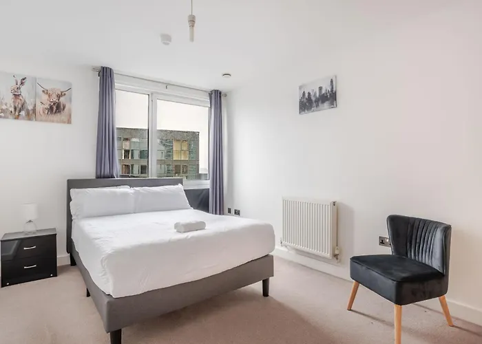 Two Bedrooms Flat In Stratford London