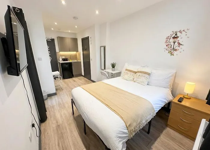 Wood Green Studios To Central London