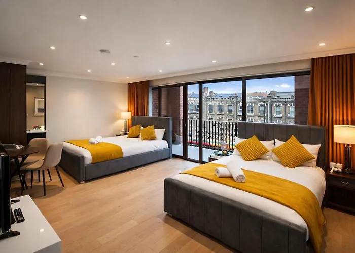 Boleyn Apartment In London