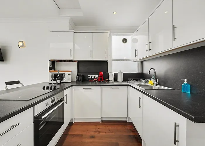 Chancery'S Loft Private Apartment