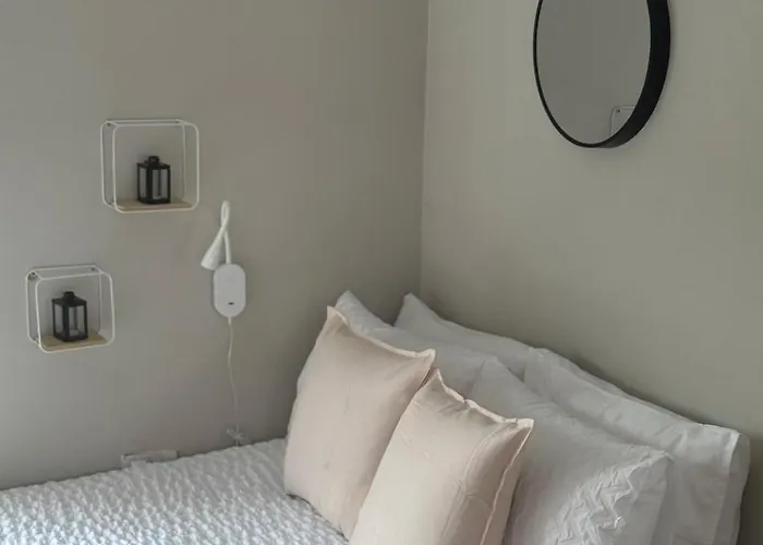Alross Room Private Bathroom Londres