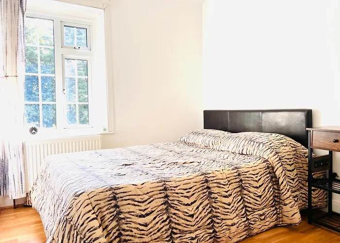 The Nest - Beautiful Conservation Home - 20M To Town London
