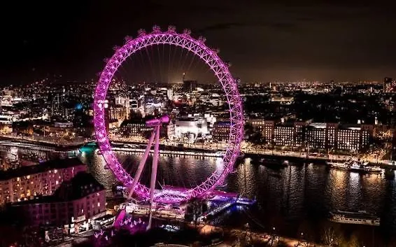 Cozy Waterloo Flat Sleeps 4 - 10 Mins To London Eye Apartment