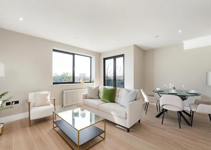 Wimbledon Collection 2 Bed s