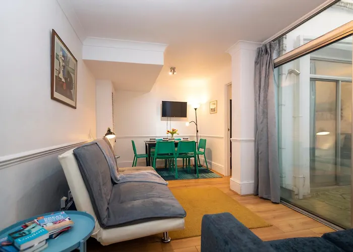Italianflat - Warwick