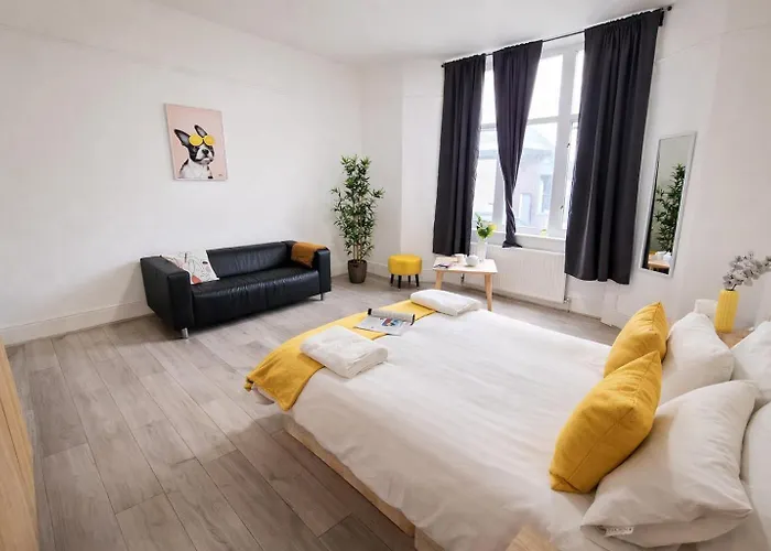 Marble Arch Grand - Sleeps 10