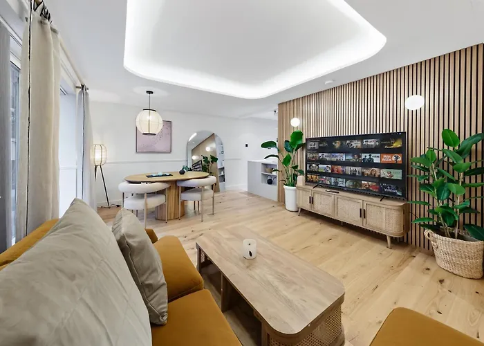 Tranquil 2B Japandi-Inspired Apt 2 Min From St Paul'S London