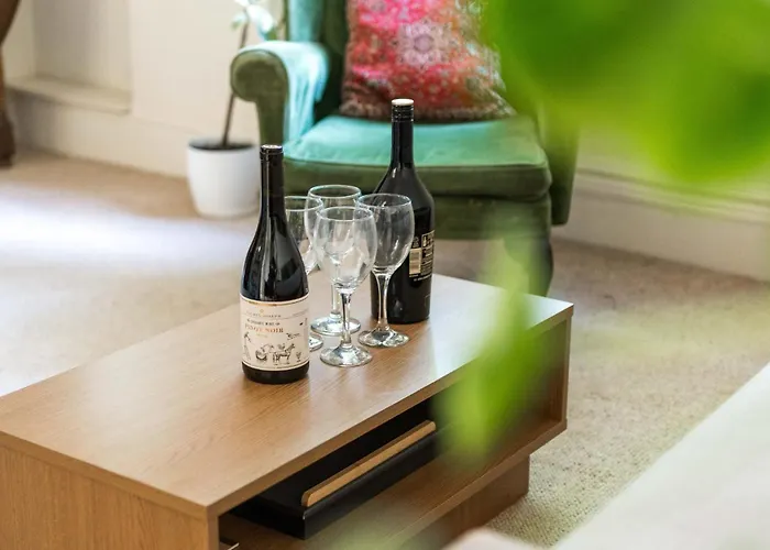 Charming Shepherd'S Bush Apartment