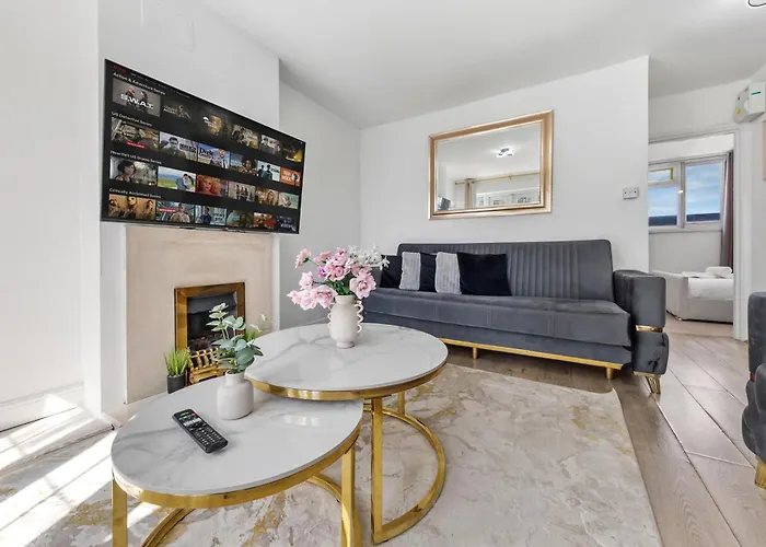 Knightsbridge Grill House 2 Bedroom Apartment With Outdoor Dining And Cosy Sleeps London