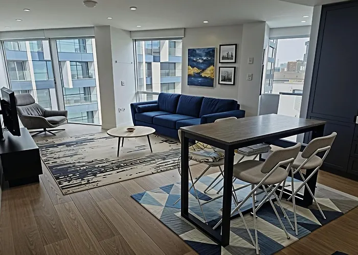 Vista - O2 Greenwich London 2 Bed Flat