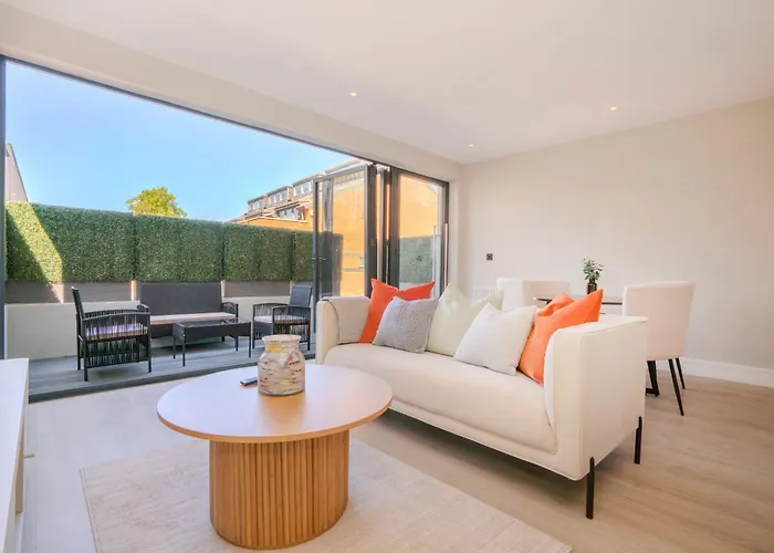 Wimbledon Collection 2 Bed s