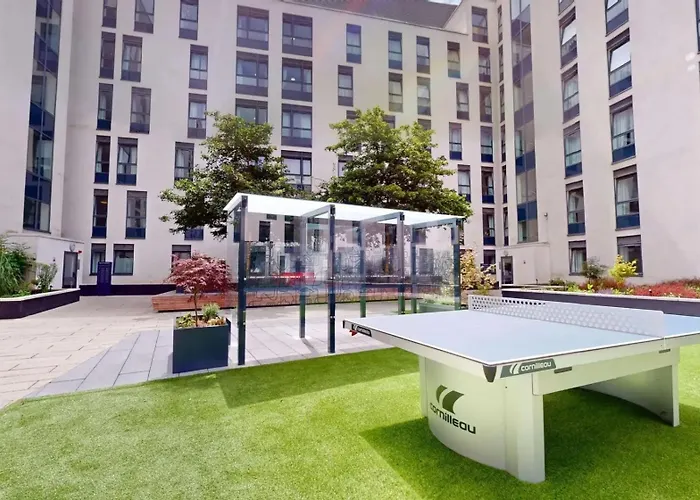 Sterling Court In Wembley