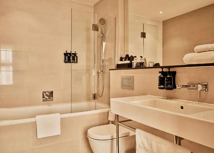 Morton Hotel London