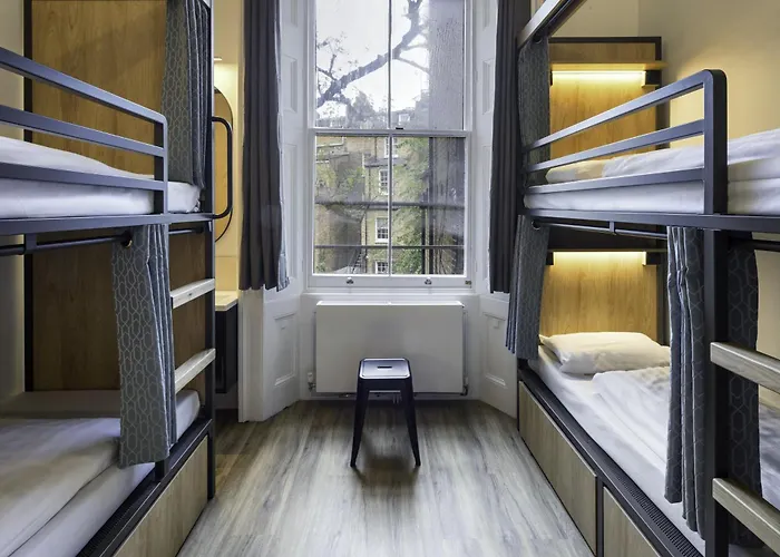 Astor Victoria Hostel London