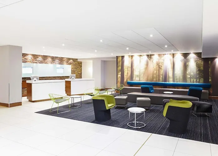 Novotel London West