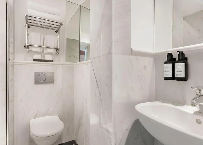 Guild Hotel Marble Arch