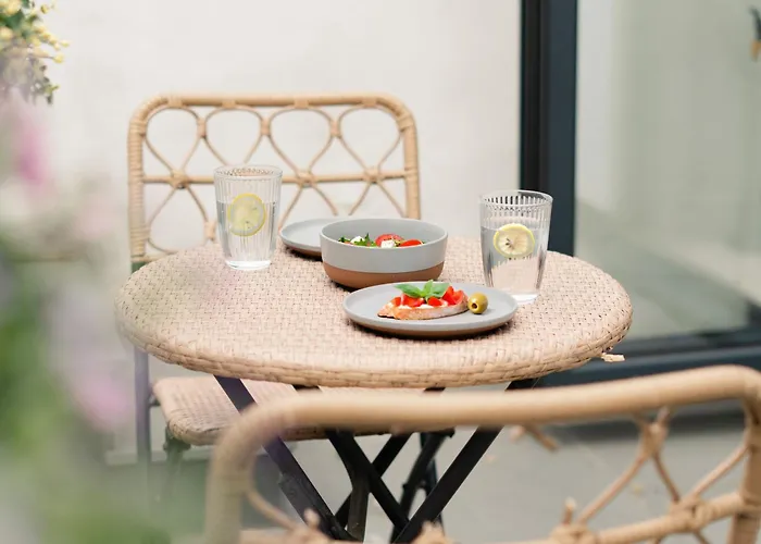 Pillow Menu! 1 Bed Garden Flat Finsbury Park