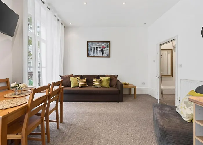 Knightsbridge Dream