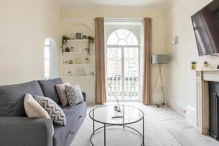 Regent'S Square Charming Flat