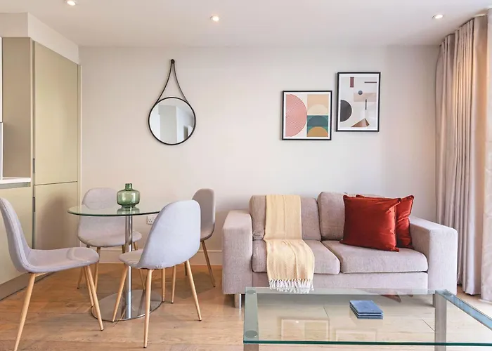 Accomodo London South Bank - Spacious & Elegant Apartments Near Big Ben, London Eye & Bankside