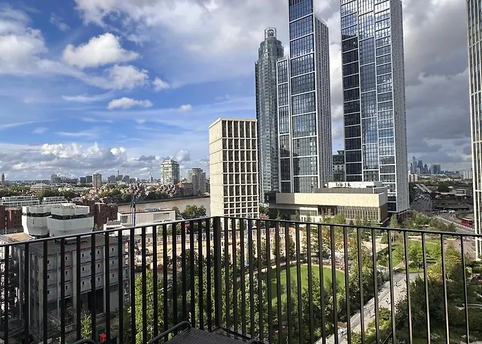 Embassy Gardens 2 Bed