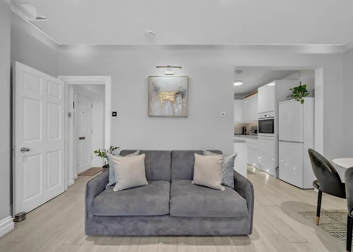 Spacious 2Br Chelsea Near Sloane Square-Sleeps 6