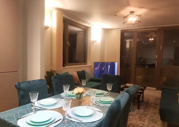 London City View Apartment, Short Walk To Tower Bridge, Free Parking