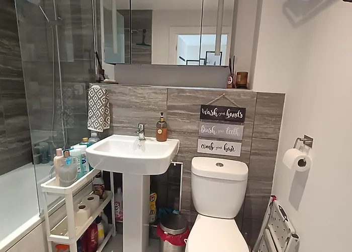 Excel Single Room - 5 Mins To Excel & Elizabeth Line