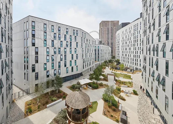 For Students Only Pavilion Court In Wembley