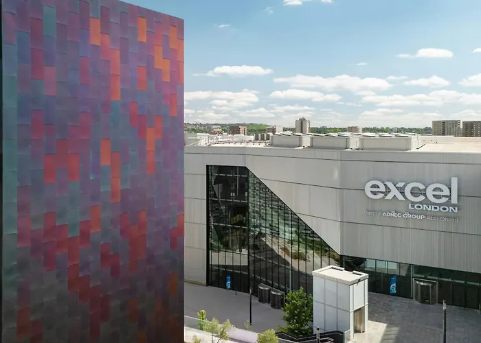 Aloft By Marriott London Excel