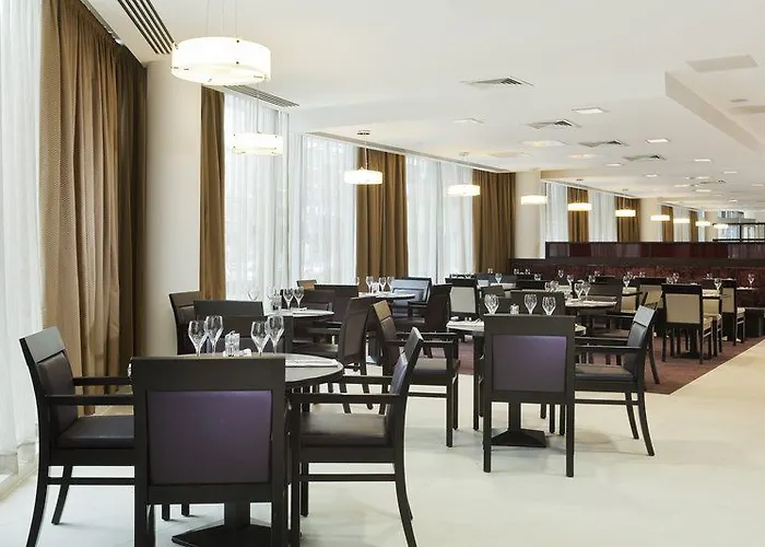 Hotel Holiday Inn Commercial Road London