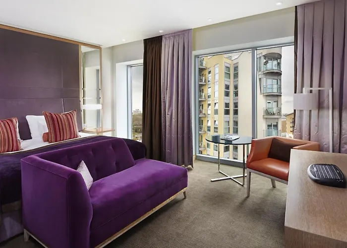 Crowne Plaza London Battersea