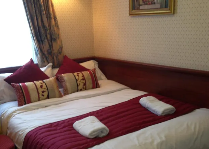 Avon Hotel London