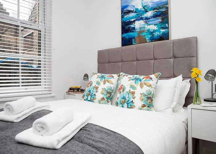 Soho Suites By Indigo Flats
