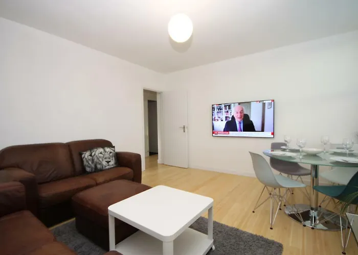 Camden Town Spacious 2 Bedroom Apartment - Sleeps 5 Guests! London