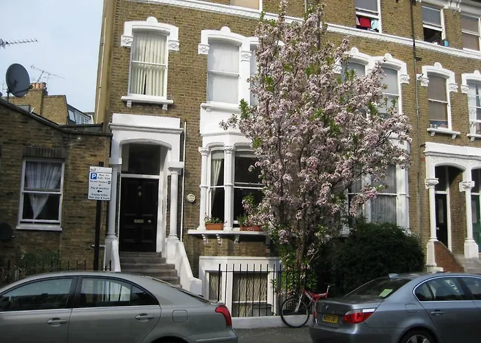 Olympia W14 Two-Bedroom