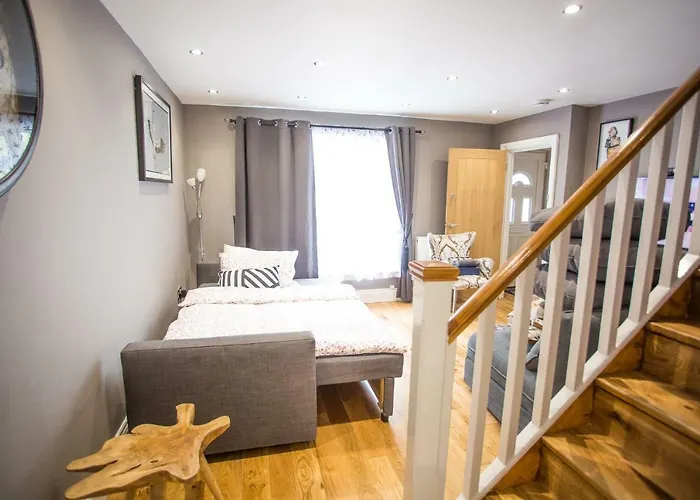 Sunset Homes London