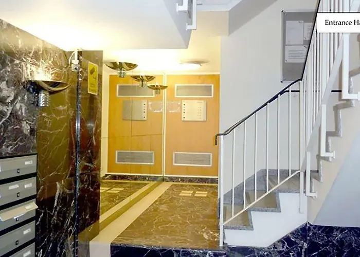 Bookings Always Fulfilled! Group And Family-Friendly 3-Bed 2-Bath By Oxford St W1 Sleeps 6 London