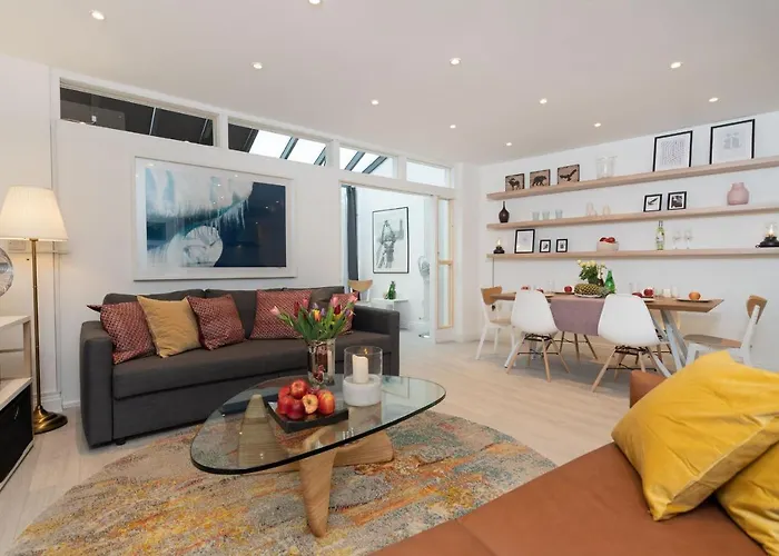 Huge & Central 3 Bedr, 4 Beds, 2,5 Bath Covent Gdn